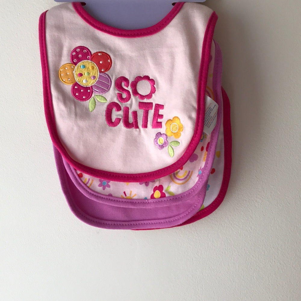 4 Bibs set
